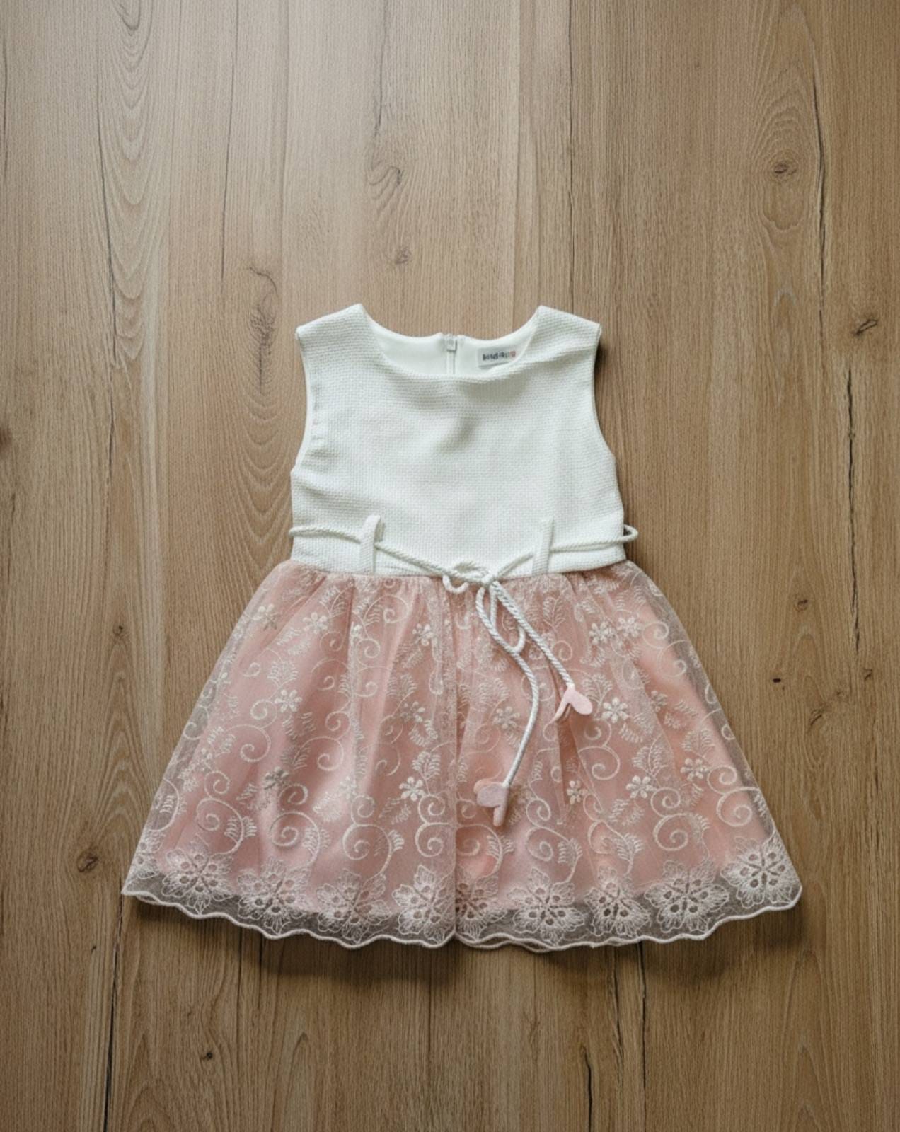 Детски Фустани Болеро detski-fustani-so-krzneno-bolero